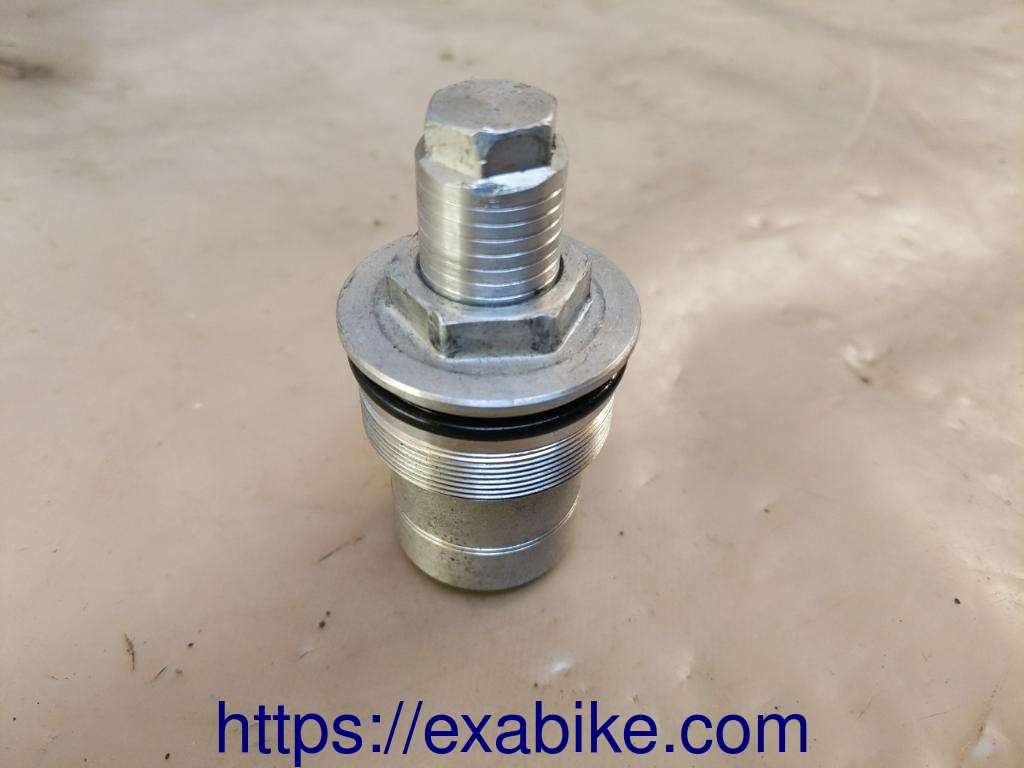 front fork tube cap Suzuki GSXF 1100 - photo 1