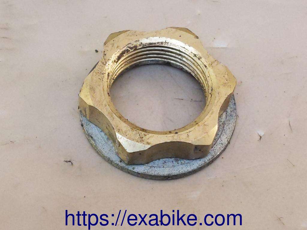 top fork plate nut Suzuki GSXR 600 - photo 1