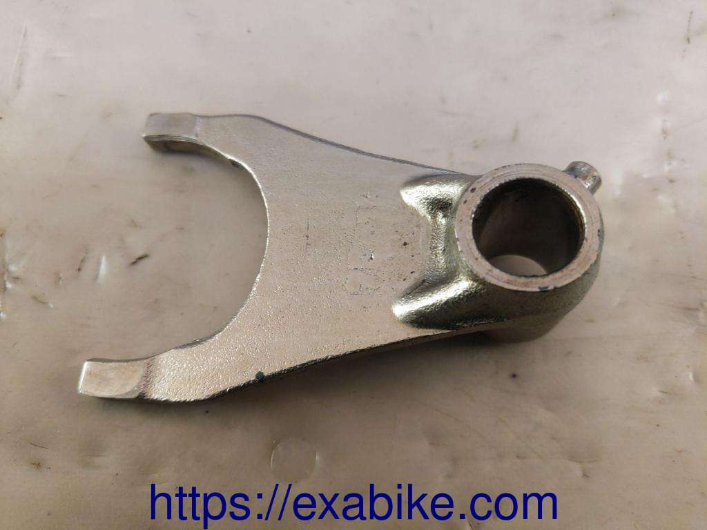 fourchette de boite Suzuki GSXR 600 - photo 2