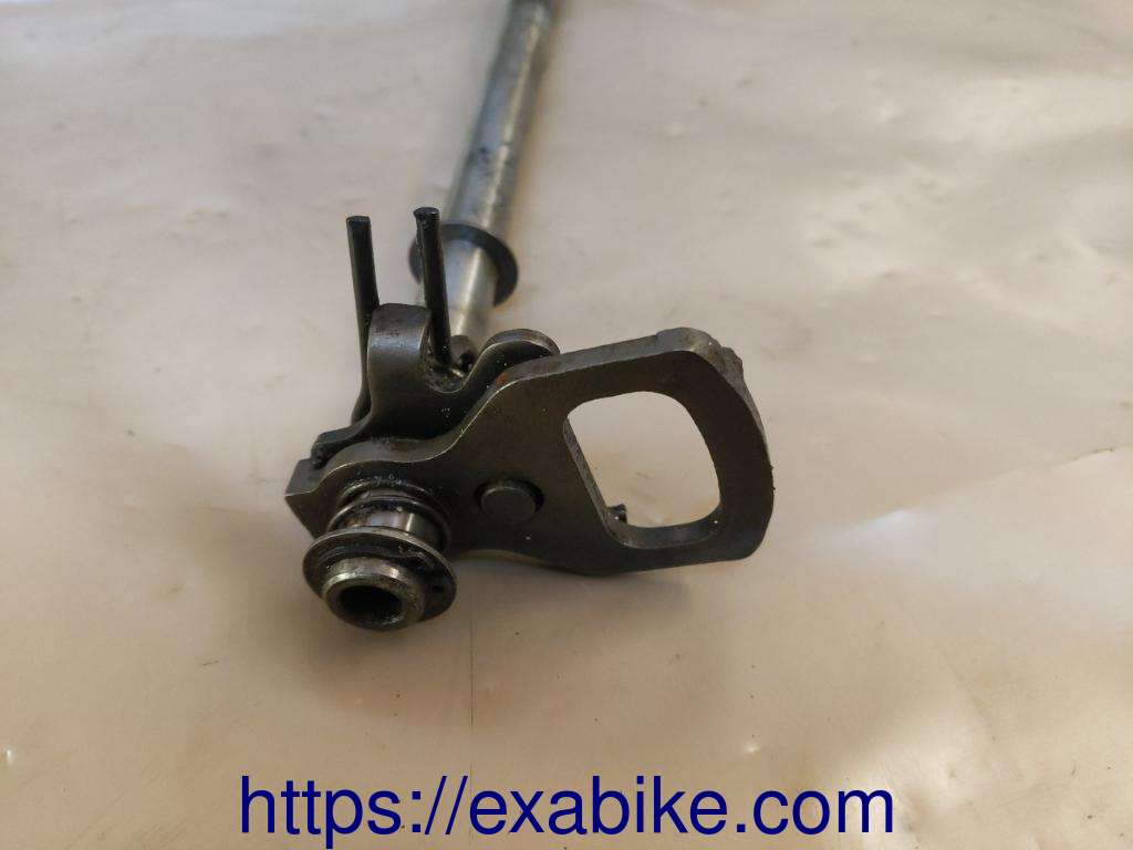 gear change axle Suzuki GSXR 600 - photo 2