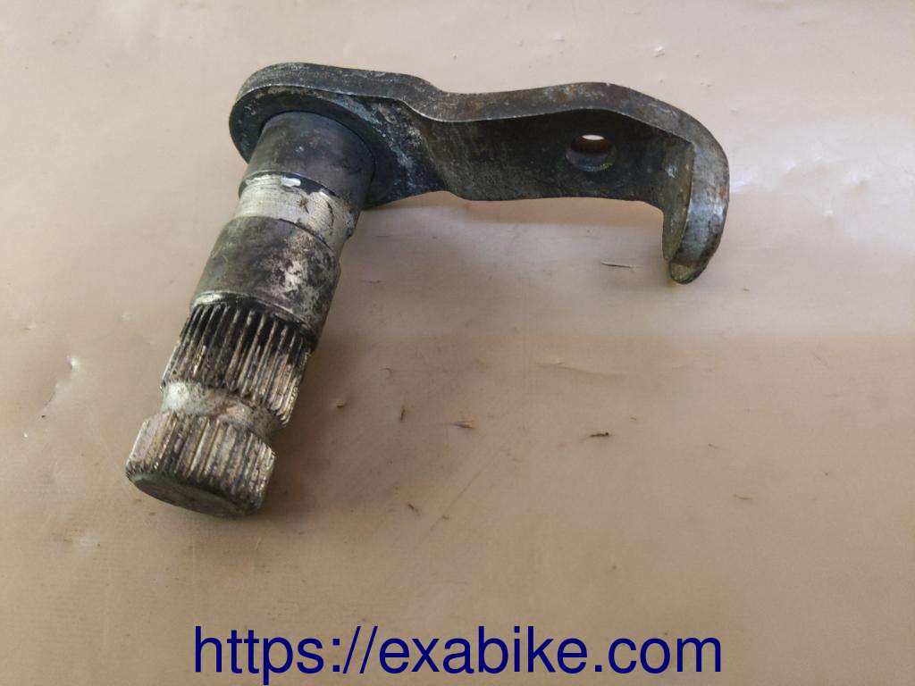 brake pedal axle Yamaha XZ 550 - photo 1
