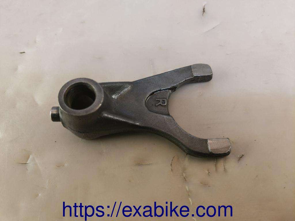 gearshift fork Yamaha YBR 125 - photo 1