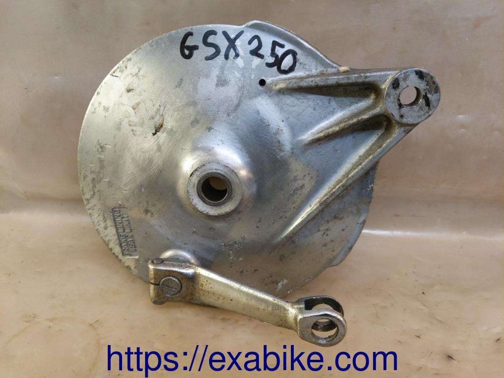 brake panel, rear Suzuki GSX 250 - photo 1