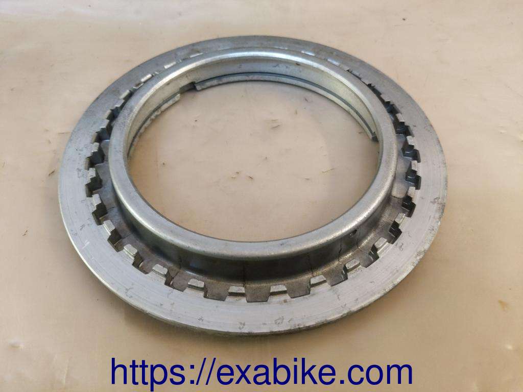 clutch pressure plate Honda VF750F - photo 2