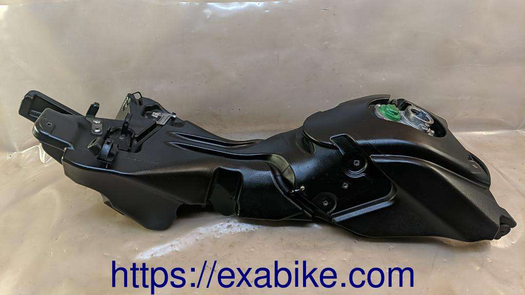 fuel tank Ducati 796 Hypermotard - photo 2