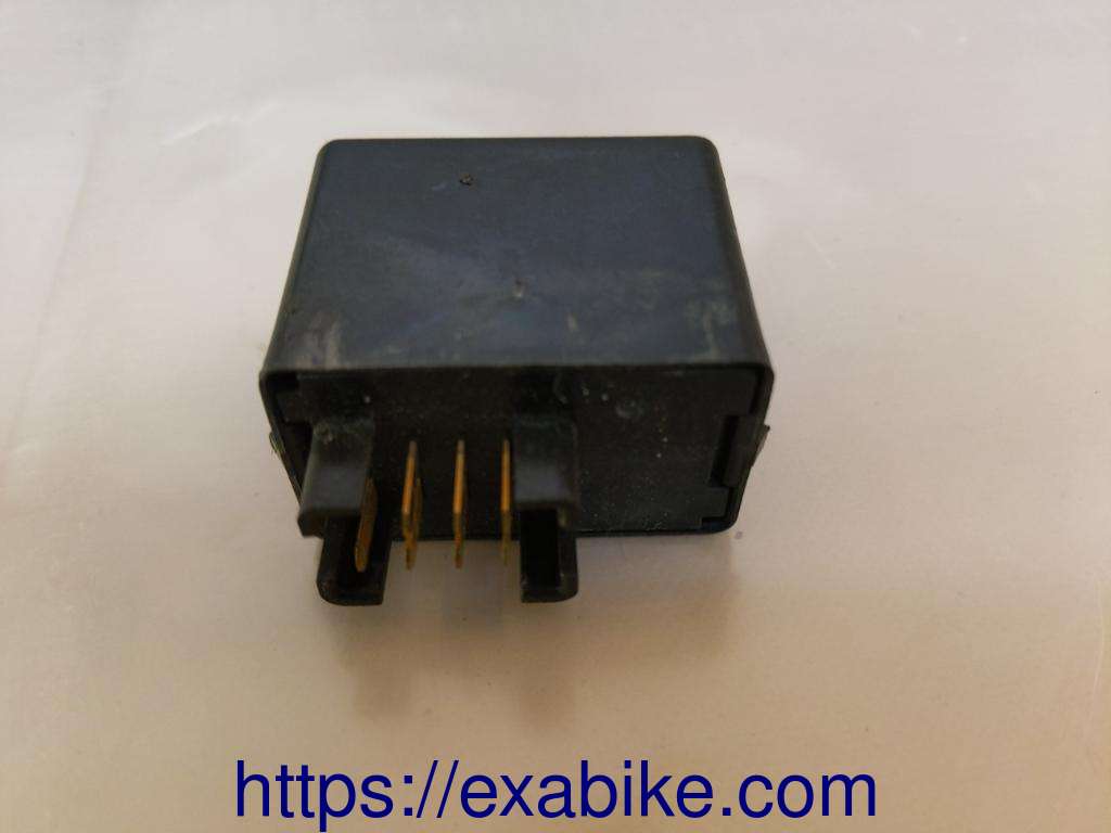 turn signal relay Suzuki GSXR 750 - photo 1