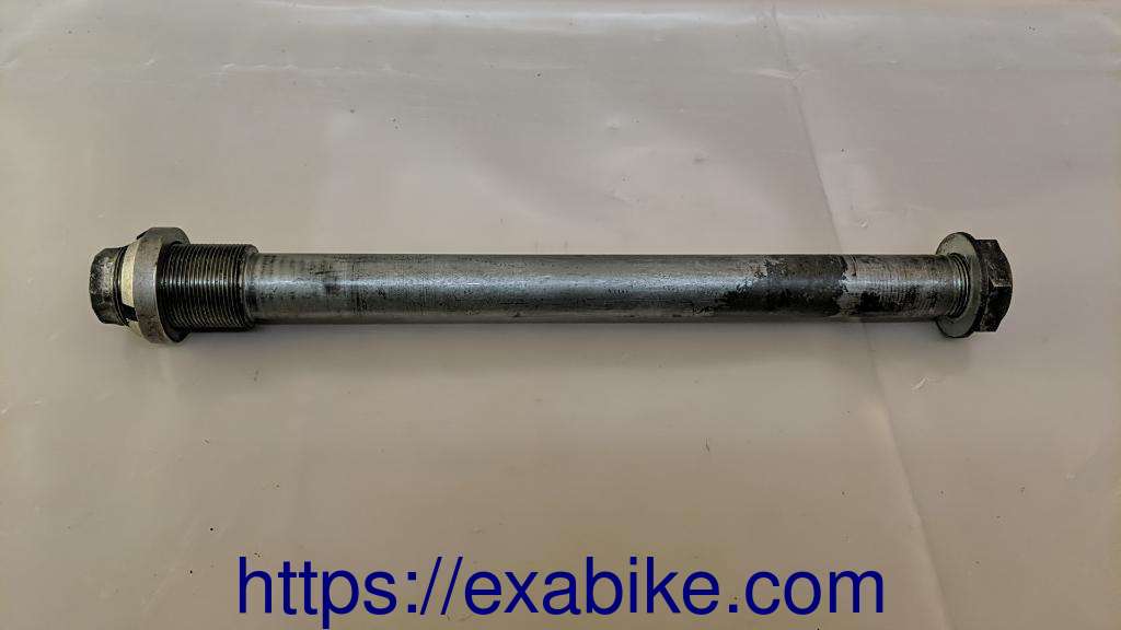 axe de bras oscillant Suzuki GSXR 600 - photo 1