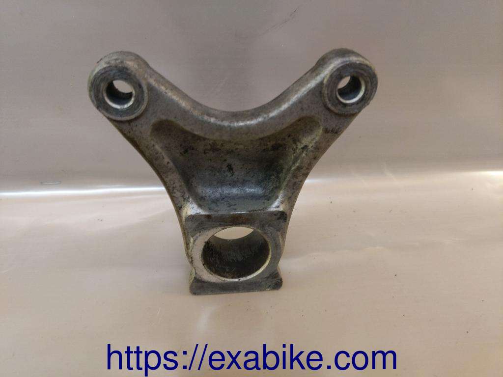 caliper bracket, rear Suzuki GSXR 600 - photo 2