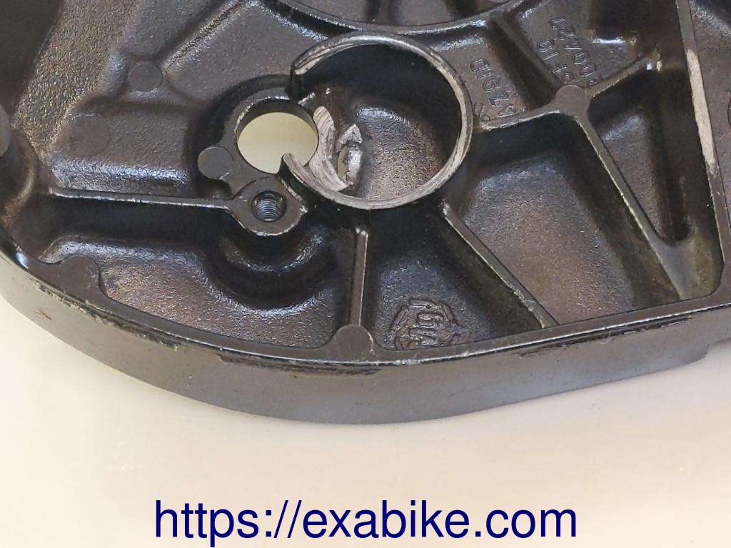 carter de sortie de boite Suzuki GSXR 600 - photo 3