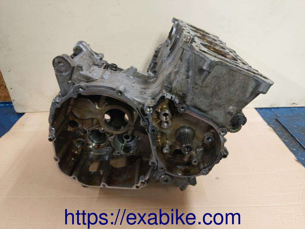 engine block Suzuki GSXR 600 - photo 3