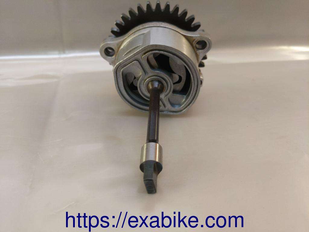oil pump Suzuki GSXR 600 - photo 2
