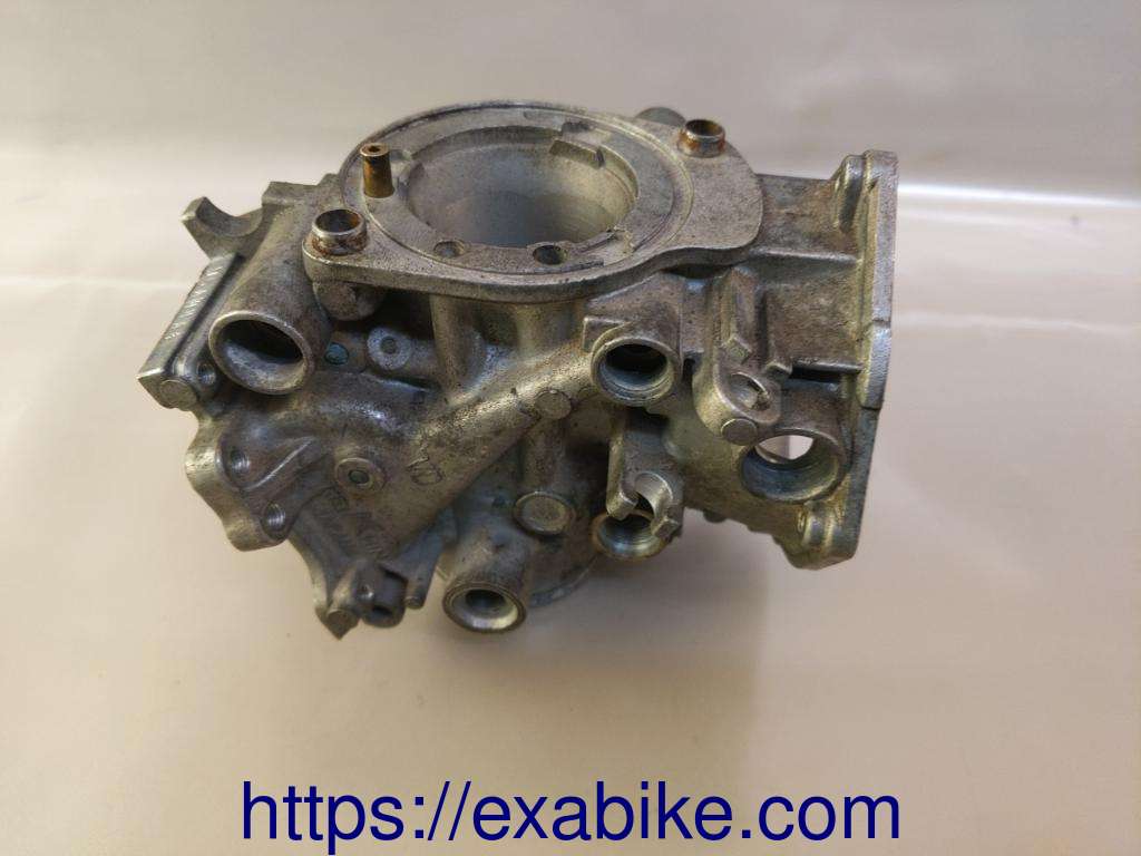 carburetor, front left Honda VFR 750 - photo 2