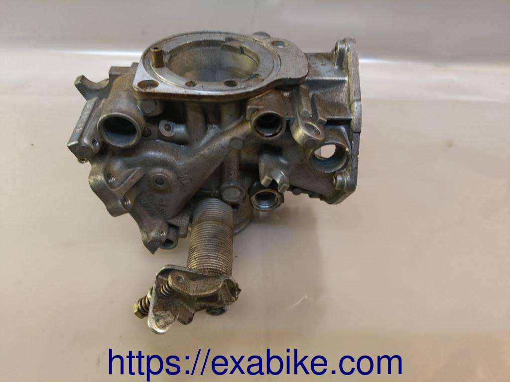 carburetor, rear right Honda VFR 750 - photo 2