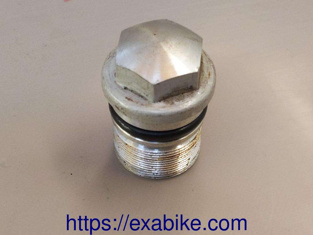 front fork tube cap Suzuki GN 125 - photo 1