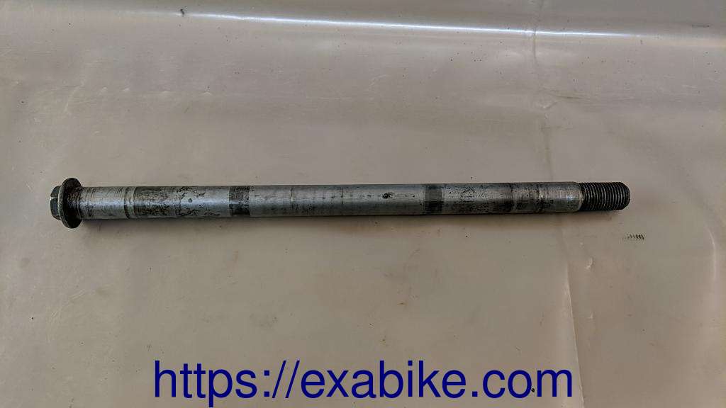 axe de roue arrière Suzuki GS 500 - photo 1