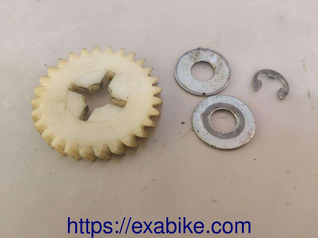oil pump gear Yamaha YSR 80 - photo 1