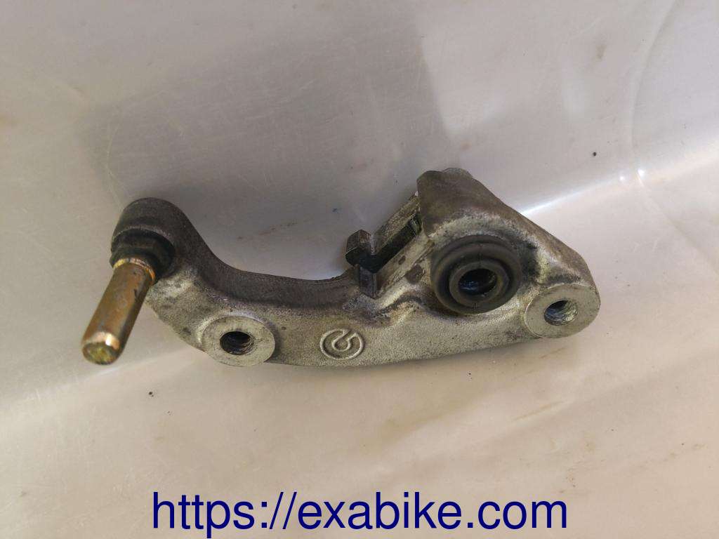 caliper bracket, front Honda CB 500 - photo 1