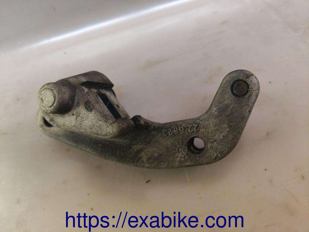 caliper bracket, front Honda CB 500 - photo 2