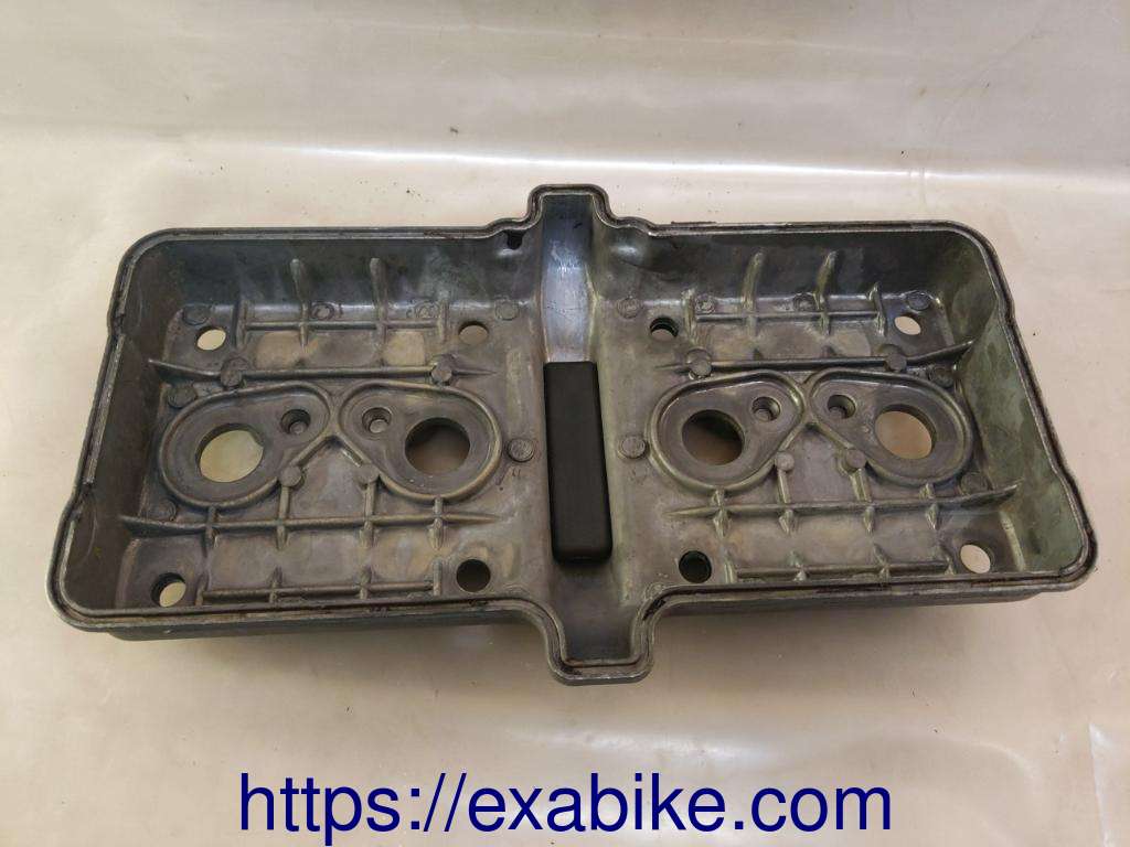 cylinder head cover Kawasaki ZZR 600 - photo 3