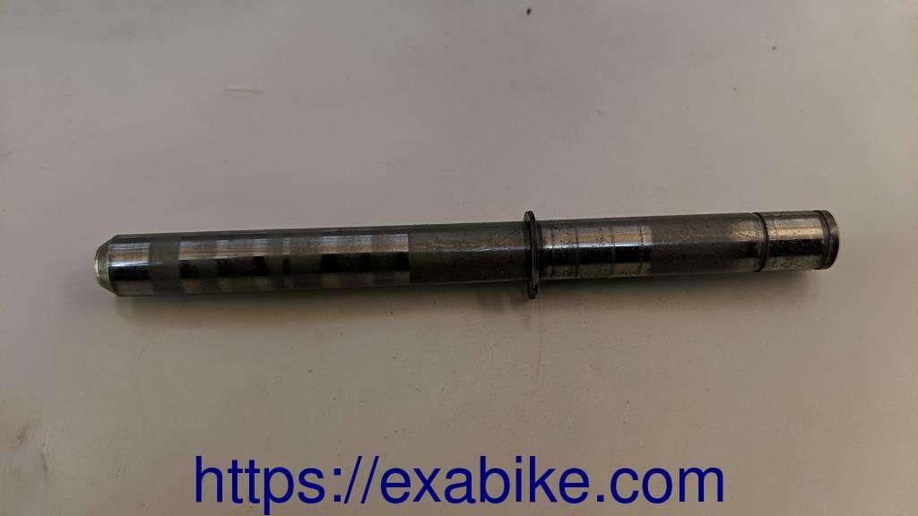 gearshift fork axle Yamaha SR 250 SE - photo 1