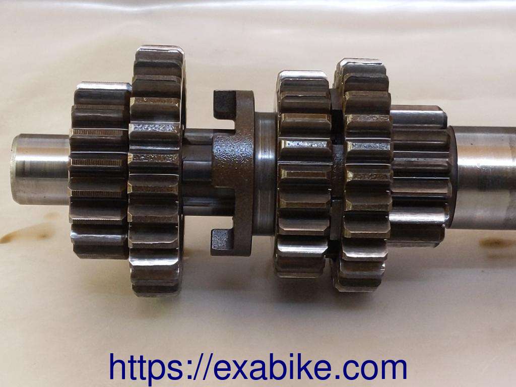 gearbox primary shaft Yamaha SR 250 SE - photo 3
