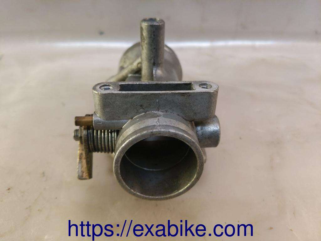 carburetor body, right Yamaha XT 600 - photo 2