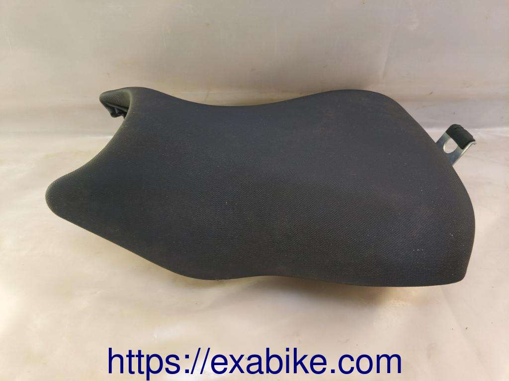seat, front Kawasaki ER-6 - photo 2