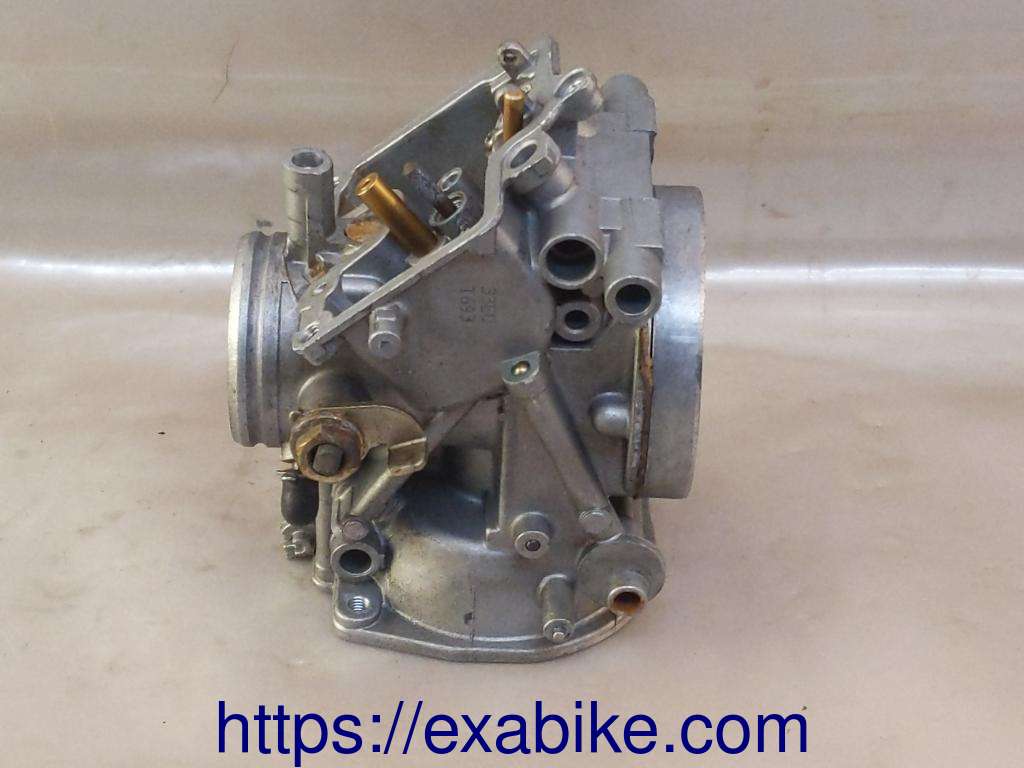 carburetor body, N3 Suzuki GSXR 750 - photo 4