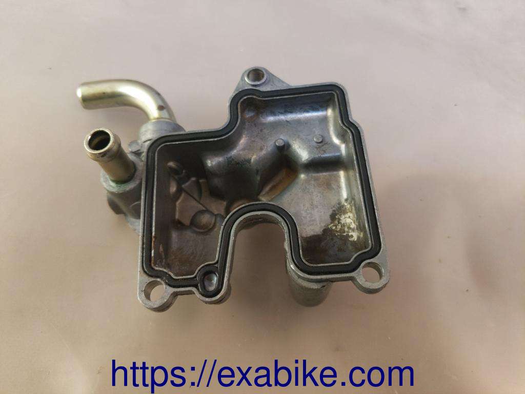 carburetor float chamber °1 Suzuki GSXR 750 - photo 2