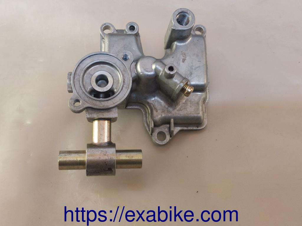 carburetor float chamber N°2 Suzuki GSXR 750 - photo 1