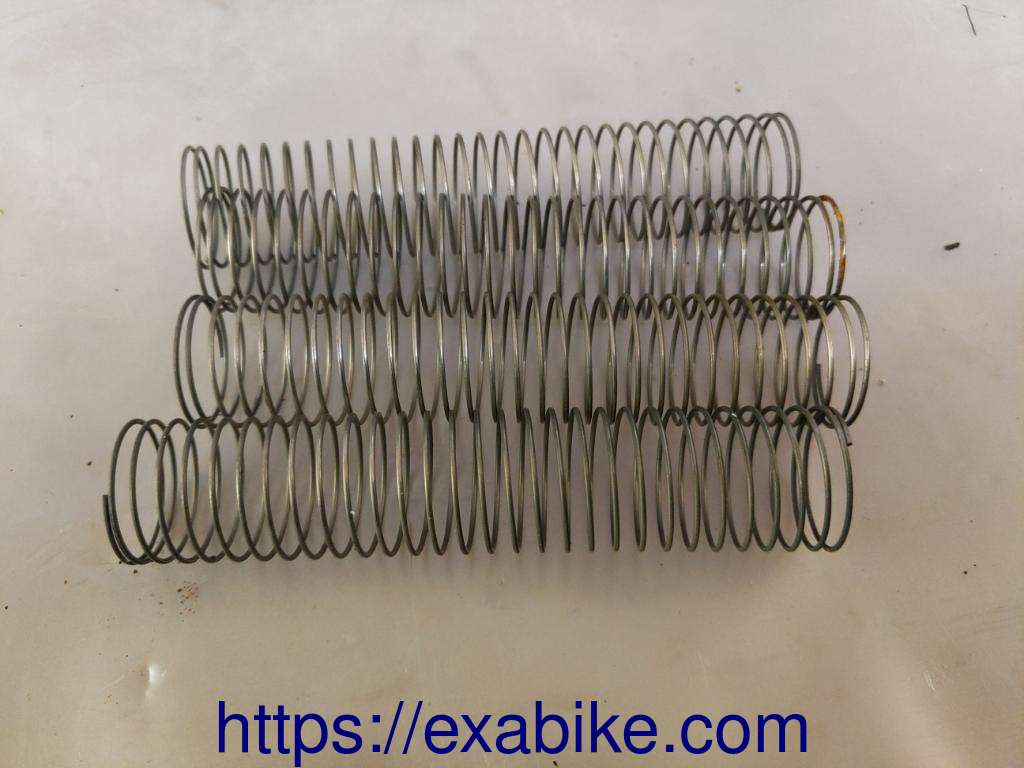 ressorts de carburateur Kawasaki GT 750 - photo 1