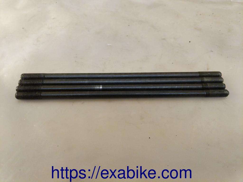 cylinder studs BMW R1100RT - photo 1