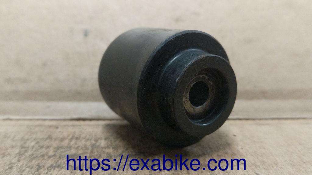 handlebar end Yamaha FZS 600 Fazer - photo 2