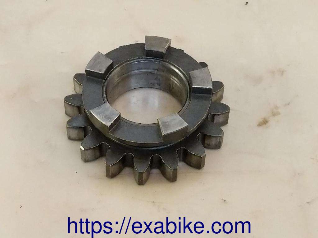 pignon de boite KTM MX 125 - photo 1
