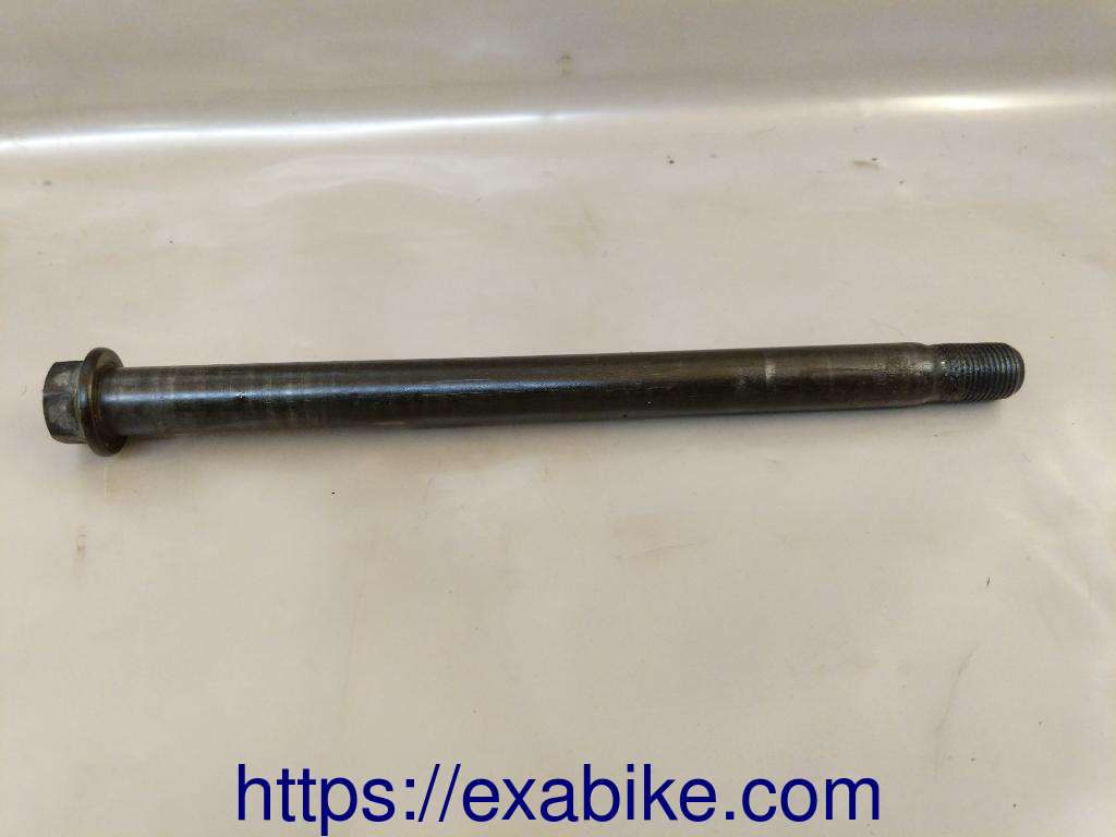 axe de roue avant Yamaha FZS 600 Fazer - photo 1