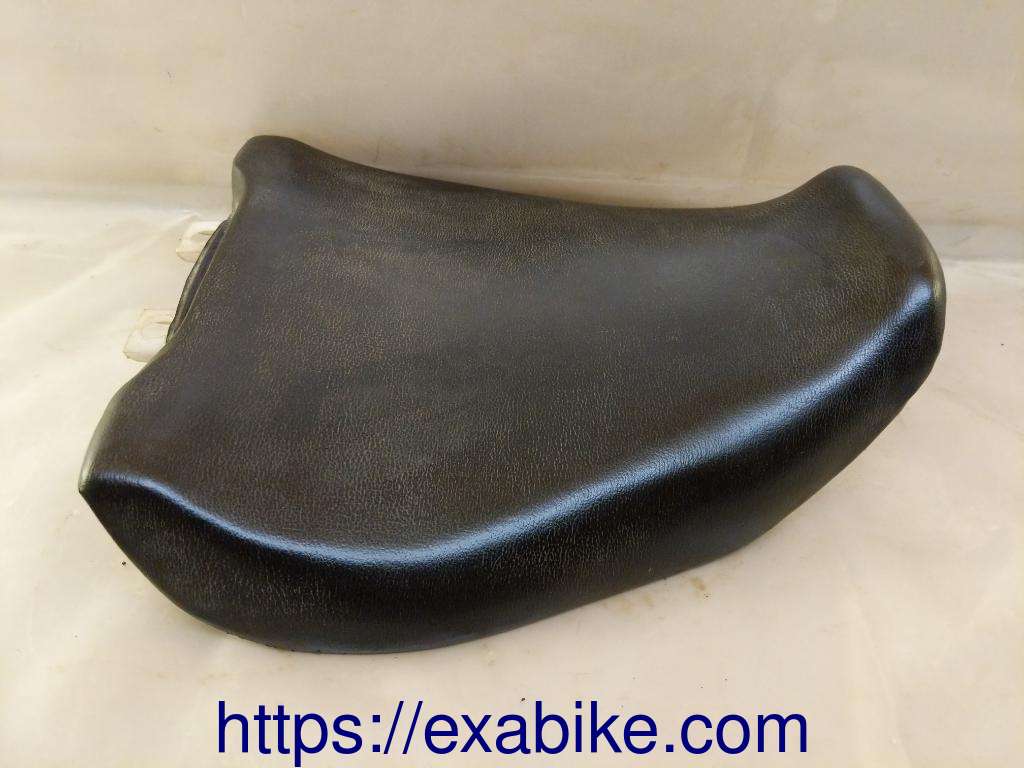 selle avant Suzuki GSXR 750 - photo 2