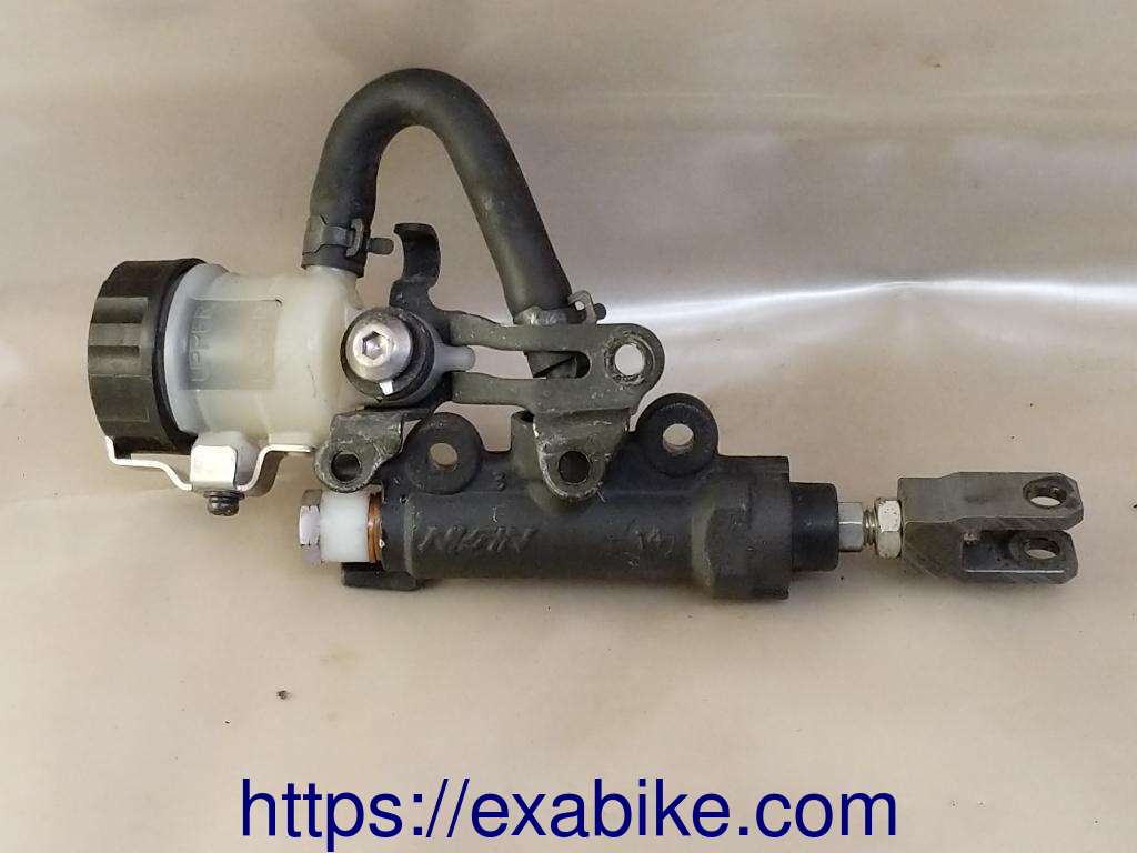 rear master cylinder Honda CBR1000RR - photo 1