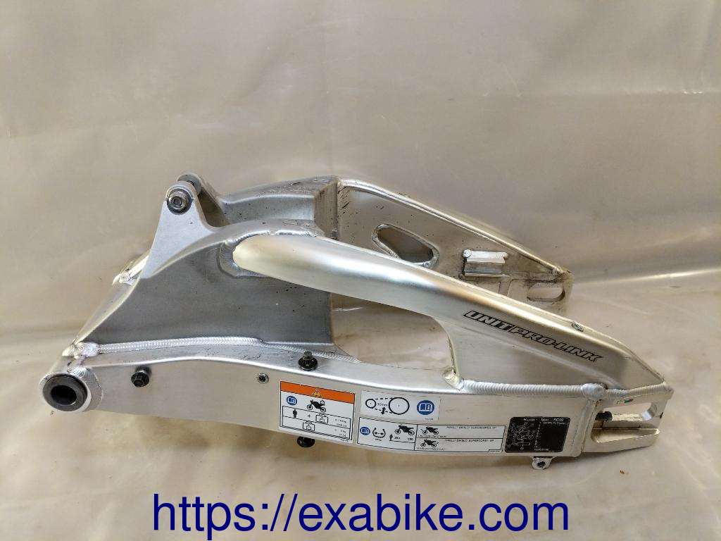 swingarm Honda CBR1000RR - photo 2