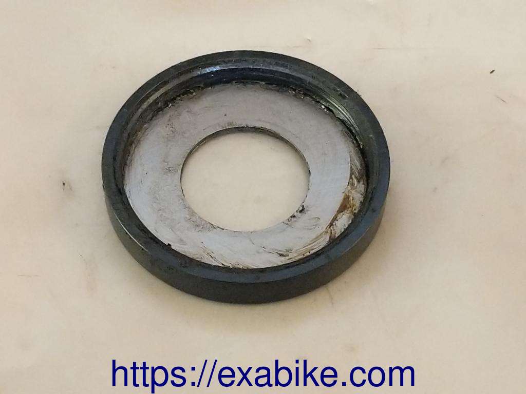 cache poussieres de bras oscillant Suzuki TL 1000 S - photo 2