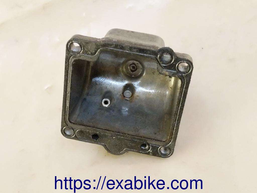 cuve de carburateur Suzuki GSX 1100 - photo 3