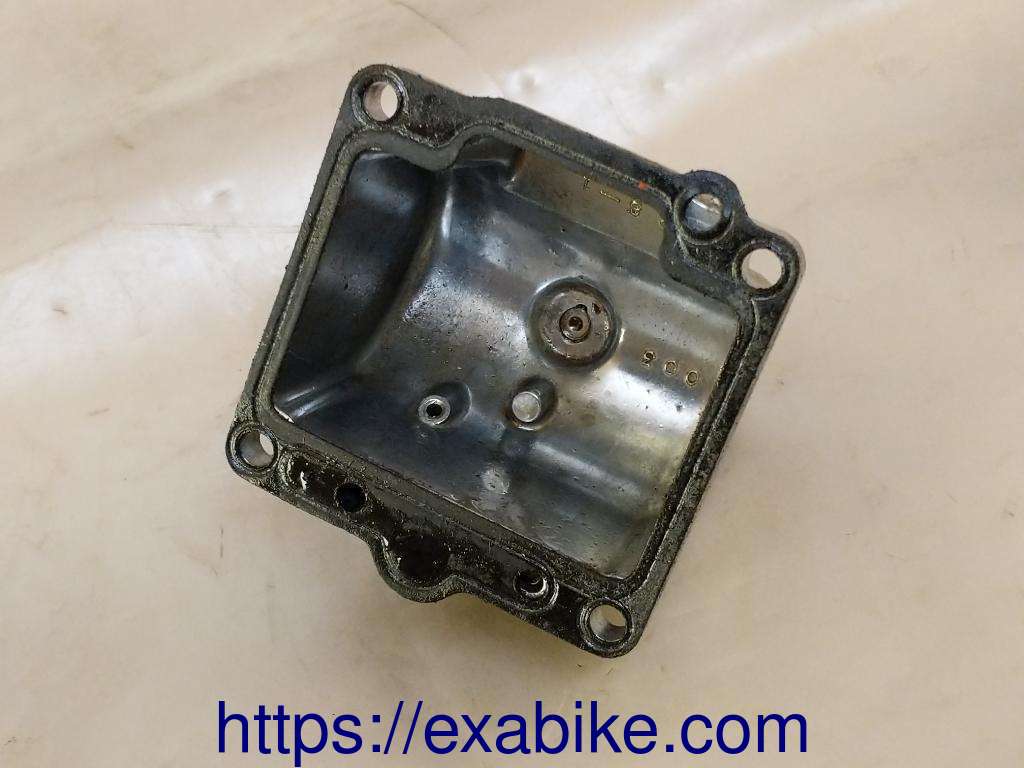 carburetor float chamber Suzuki GSX 1100 - photo 3