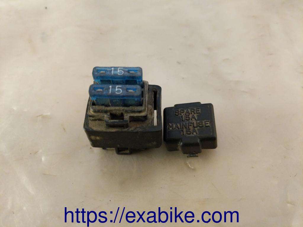 fuse box Suzuki DR 125 - photo 1