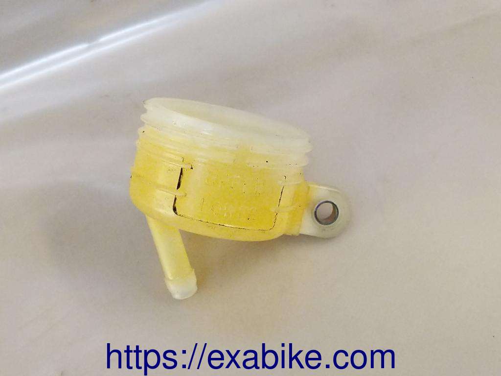 brake fluid reserve Honda Hornet 600 - photo 1