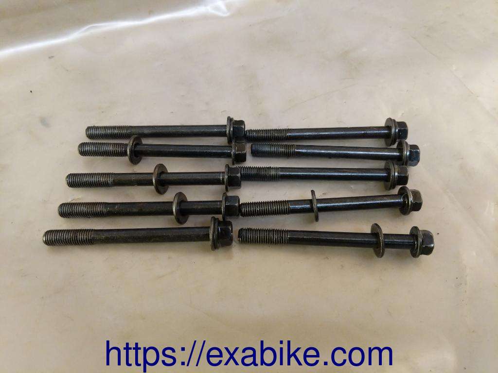cylinder head screws Honda Hornet 600 - photo 1