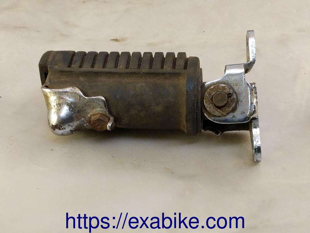 footrest, front left Honda CBX 550 - photo 2