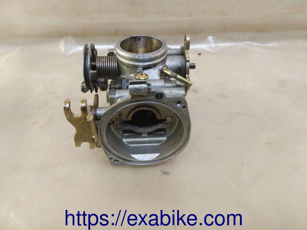 carburetor body, right Suzuki GS 500 - photo 2