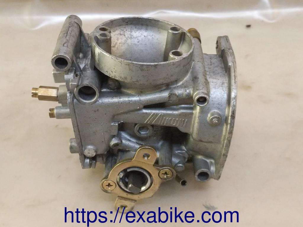 carburetor body, right Suzuki GS 500 - photo 4