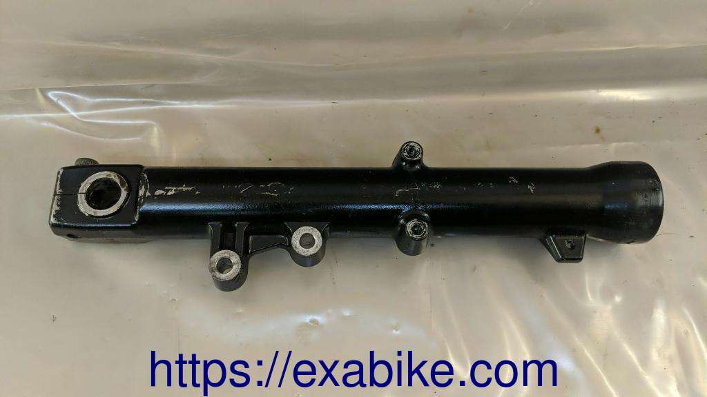 lower fork case, right Kawasaki GTR 1000 - photo 2
