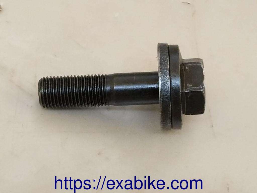 screw Yamaha FZS 600 Fazer - photo 1