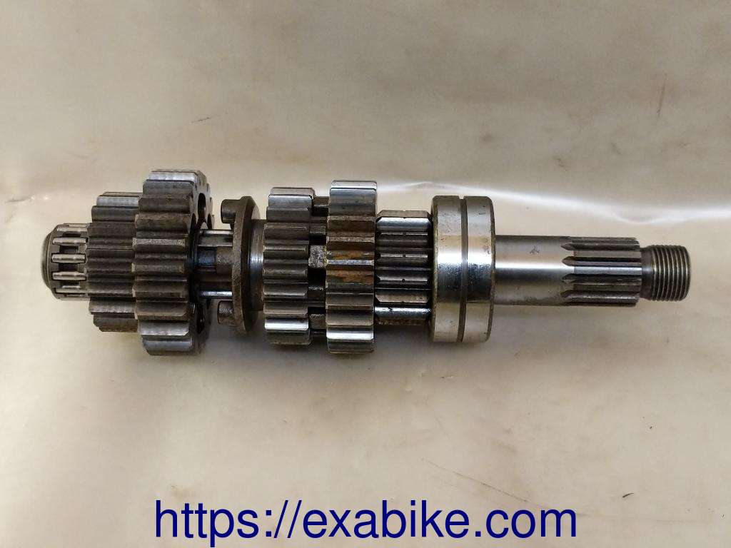 arbre primaire de boite Kawasaki GPZ 750 - photo 1
